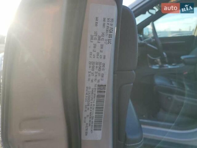 Серый Джип Гранд Чероки, объемом двигателя 0 л и пробегом 132 тыс. км за 4500 $, фото 12 на Automoto.ua