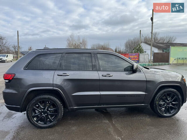 Сірий Джип Grand Cherokee, об'ємом двигуна 3.6 л та пробігом 227 тис. км за 21500 $, фото 3 на Automoto.ua