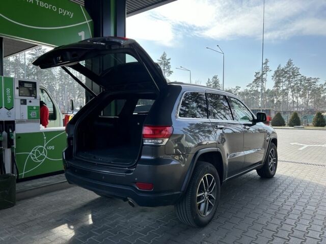 Сірий Джип Grand Cherokee, об'ємом двигуна 3.6 л та пробігом 110 тис. км за 22800 $, фото 4 на Automoto.ua