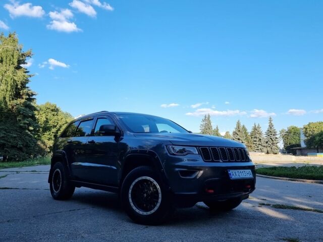 Сірий Джип Grand Cherokee, об'ємом двигуна 5.7 л та пробігом 95 тис. км за 32500 $, фото 2 на Automoto.ua