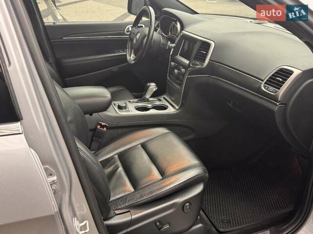 Сірий Джип Grand Cherokee, об'ємом двигуна 3.6 л та пробігом 81 тис. км за 23999 $, фото 14 на Automoto.ua