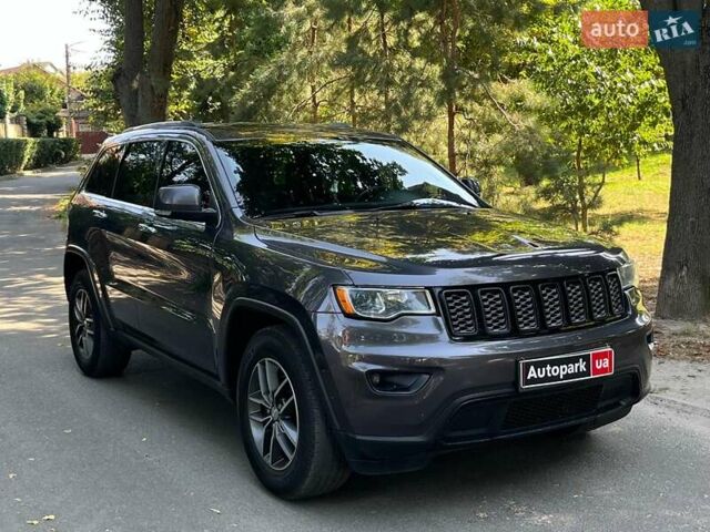 Сірий Джип Grand Cherokee, об'ємом двигуна 3.6 л та пробігом 140 тис. км за 21980 $, фото 4 на Automoto.ua