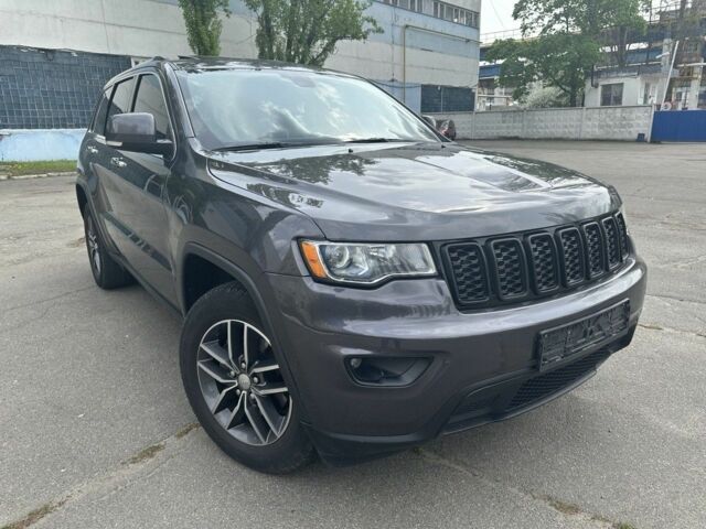 Джип Гранд Чероки 2018 в Вышгороде на Automoto.ua Серый Джип Гранд Чероки, объемом двигателя 3.6 л и пробегом 153 тыс. км за 20500 $, фото 1 на Automoto.ua