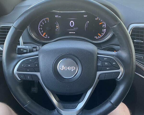 Джип Гранд Чероки 2018 в Тернополе на Automoto.ua Серый Джип Гранд Чероки, объемом двигателя 3.6 л и пробегом 130 тыс. км за 26900 $, фото 10 на Automoto.ua