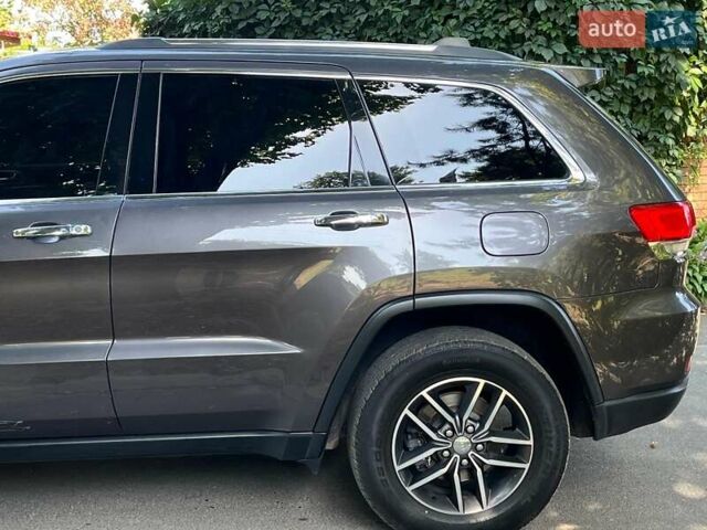 Сірий Джип Grand Cherokee, об'ємом двигуна 3.6 л та пробігом 140 тис. км за 21980 $, фото 6 на Automoto.ua
