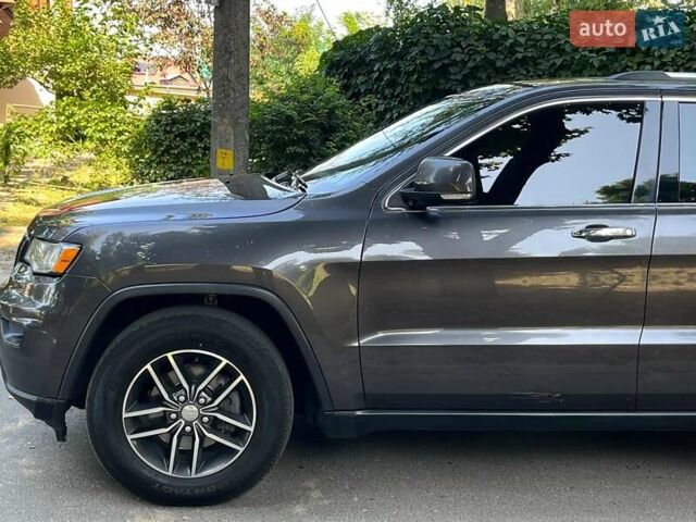 Сірий Джип Grand Cherokee, об'ємом двигуна 3.6 л та пробігом 140 тис. км за 21980 $, фото 5 на Automoto.ua