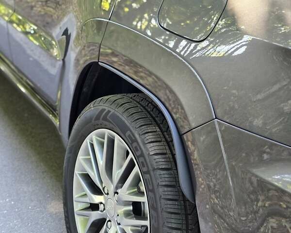 Серый Джип Гранд Чероки, объемом двигателя 3.6 л и пробегом 148 тыс. км за 26500 $, фото 10 на Automoto.ua