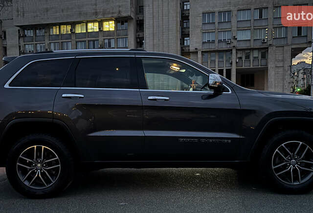 Сірий Джип Grand Cherokee, об'ємом двигуна 3.6 л та пробігом 78 тис. км за 24800 $, фото 4 на Automoto.ua