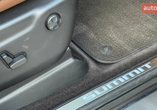 Серый Джип Гранд Чероки, объемом двигателя 3.6 л и пробегом 120 тыс. км за 29000 $, фото 30 на Automoto.ua