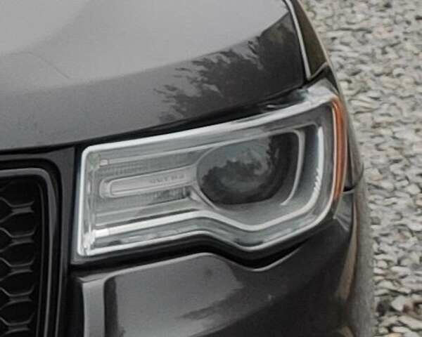 Серый Джип Гранд Чероки, объемом двигателя 3.6 л и пробегом 162 тыс. км за 24500 $, фото 3 на Automoto.ua