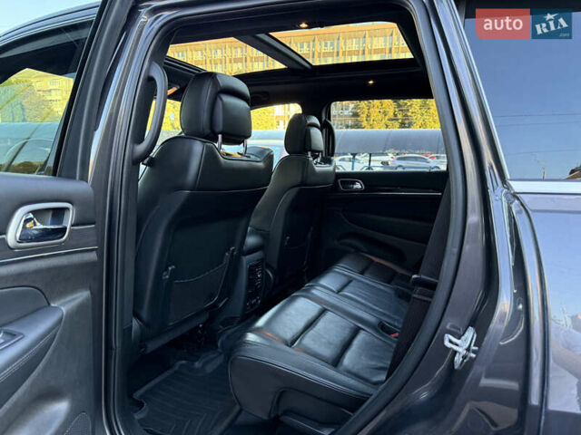 Сірий Джип Grand Cherokee, об'ємом двигуна 3 л та пробігом 252 тис. км за 23500 $, фото 18 на Automoto.ua