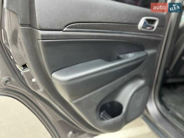 Сірий Джип Grand Cherokee, об'ємом двигуна 2.99 л та пробігом 150 тис. км за 28500 $, фото 29 на Automoto.ua