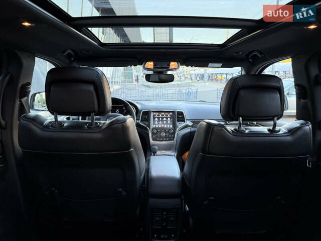 Сірий Джип Grand Cherokee, об'ємом двигуна 3 л та пробігом 252 тис. км за 23500 $, фото 24 на Automoto.ua