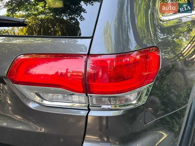 Сірий Джип Grand Cherokee, об'ємом двигуна 3.6 л та пробігом 140 тис. км за 21980 $, фото 9 на Automoto.ua