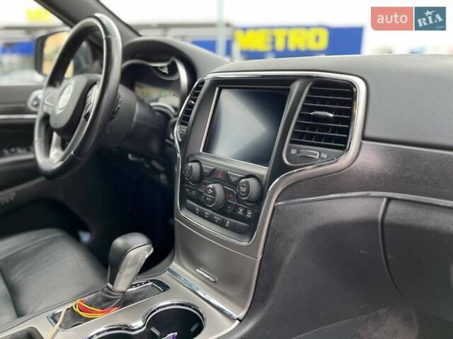 Сірий Джип Grand Cherokee, об'ємом двигуна 2.99 л та пробігом 150 тис. км за 28500 $, фото 35 на Automoto.ua