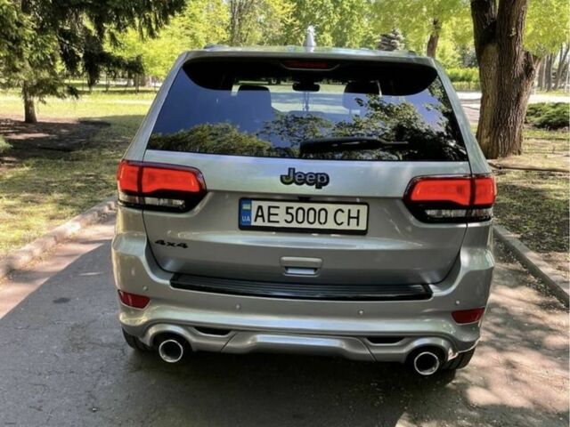 Сірий Джип Grand Cherokee, об'ємом двигуна 0.36 л та пробігом 92 тис. км за 32000 $, фото 5 на Automoto.ua