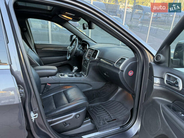 Сірий Джип Grand Cherokee, об'ємом двигуна 3 л та пробігом 252 тис. км за 23500 $, фото 20 на Automoto.ua