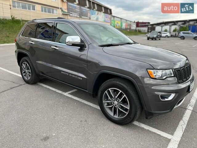 Сірий Джип Grand Cherokee, об'ємом двигуна 2.99 л та пробігом 150 тис. км за 28500 $, фото 18 на Automoto.ua