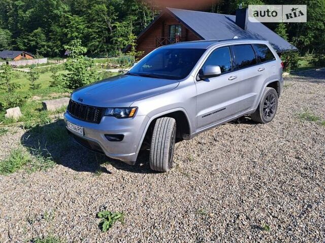 Сірий Джип Grand Cherokee, об'ємом двигуна 3.6 л та пробігом 110 тис. км за 32000 $, фото 2 на Automoto.ua