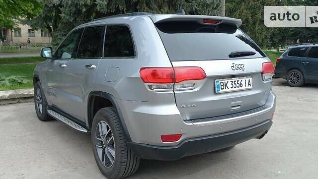 Сірий Джип Grand Cherokee, об'ємом двигуна 3.6 л та пробігом 75 тис. км за 27000 $, фото 4 на Automoto.ua