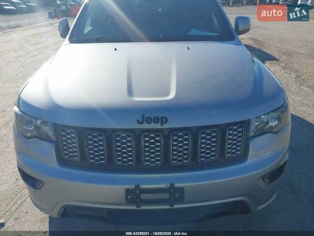 Серый Джип Гранд Чероки, объемом двигателя 3.6 л и пробегом 150 тыс. км за 5000 $, фото 7 на Automoto.ua
