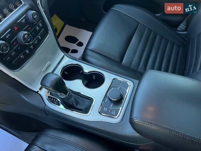 Серый Джип Гранд Чероки, объемом двигателя 3.6 л и пробегом 120 тыс. км за 26900 $, фото 16 на Automoto.ua