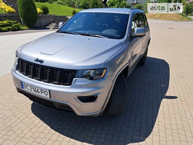 Сірий Джип Grand Cherokee, об'ємом двигуна 3.6 л та пробігом 110 тис. км за 32000 $, фото 36 на Automoto.ua