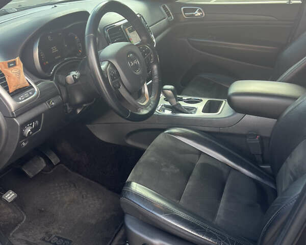 Серый Джип Гранд Чероки, объемом двигателя 3.6 л и пробегом 157 тыс. км за 26600 $, фото 3 на Automoto.ua