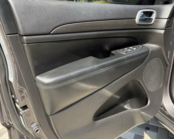 Серый Джип Гранд Чероки, объемом двигателя 3.6 л и пробегом 107 тыс. км за 26500 $, фото 14 на Automoto.ua