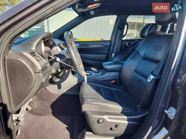 Серый Джип Гранд Чероки, объемом двигателя 3.6 л и пробегом 111 тыс. км за 5400 $, фото 4 на Automoto.ua