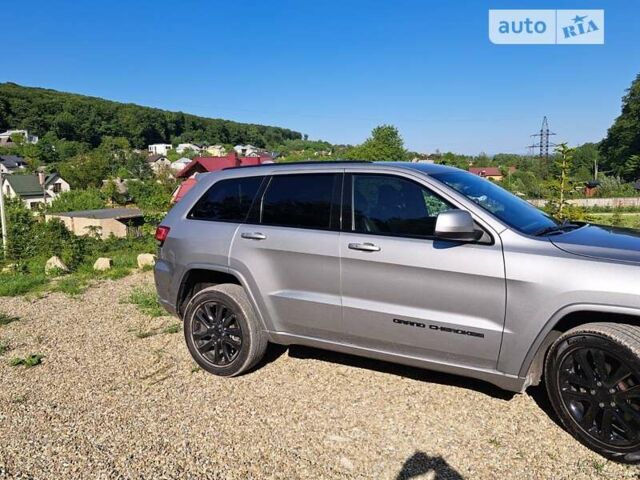 Сірий Джип Grand Cherokee, об'ємом двигуна 3.6 л та пробігом 110 тис. км за 32000 $, фото 7 на Automoto.ua