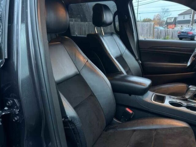 Серый Джип Гранд Чероки, объемом двигателя 3.6 л и пробегом 47 тыс. км за 10100 $, фото 7 на Automoto.ua