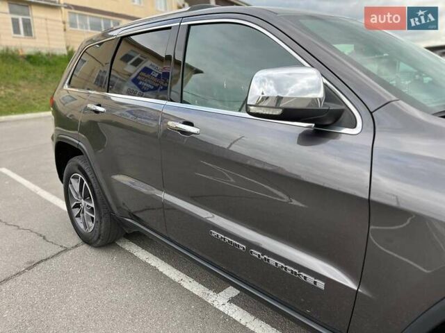 Сірий Джип Grand Cherokee, об'ємом двигуна 2.99 л та пробігом 150 тис. км за 28500 $, фото 15 на Automoto.ua