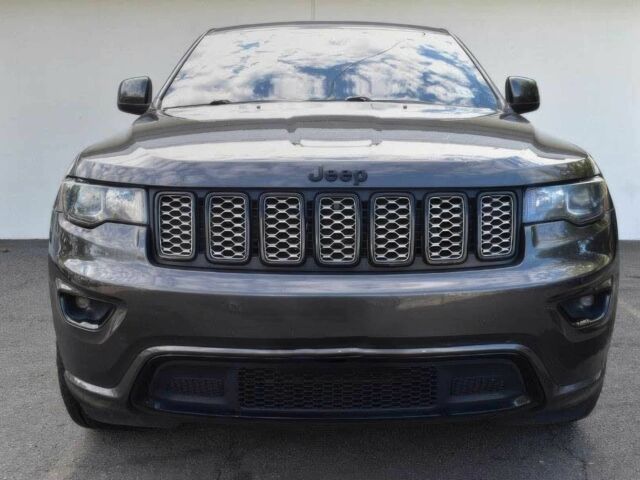 Джип Гранд Чероки 2018 в Хмельницком на Automoto.ua Серый Джип Гранд Чероки, объемом двигателя 3.6 л и пробегом 46 тыс. км за 11000 $, фото 1 на Automoto.ua