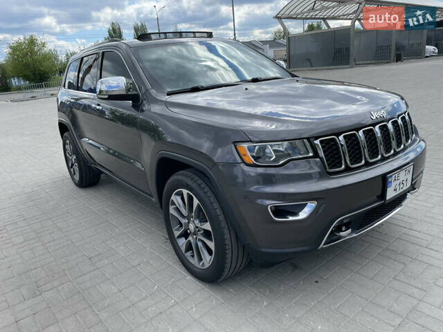 Сірий Джип Grand Cherokee, об'ємом двигуна 3.6 л та пробігом 101 тис. км за 27500 $, фото 1 на Automoto.ua