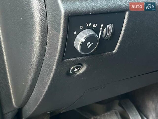 Сірий Джип Grand Cherokee, об'ємом двигуна 3.6 л та пробігом 140 тис. км за 21980 $, фото 32 на Automoto.ua