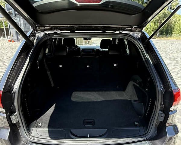 Серый Джип Гранд Чероки, объемом двигателя 3.6 л и пробегом 107 тыс. км за 26500 $, фото 11 на Automoto.ua