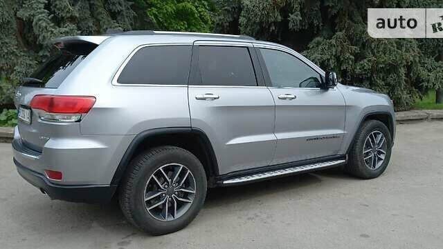 Сірий Джип Grand Cherokee, об'ємом двигуна 3.6 л та пробігом 75 тис. км за 27000 $, фото 10 на Automoto.ua