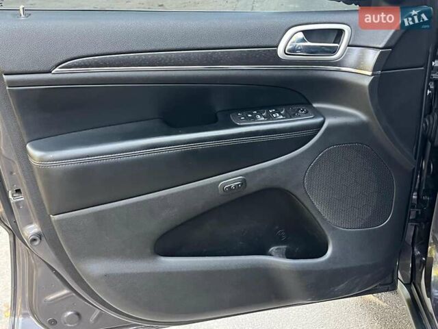 Сірий Джип Grand Cherokee, об'ємом двигуна 3.6 л та пробігом 140 тис. км за 21980 $, фото 29 на Automoto.ua