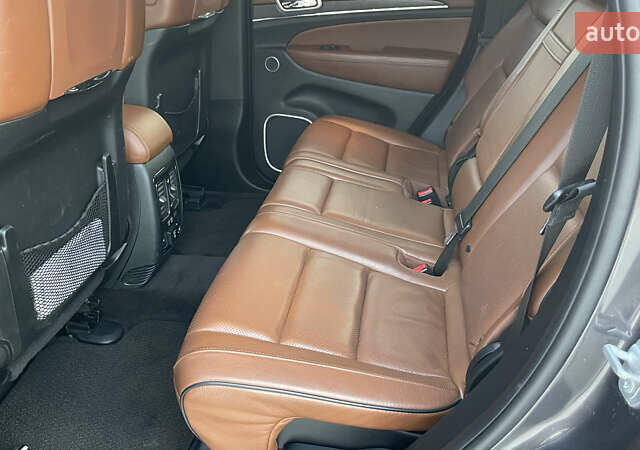 Серый Джип Гранд Чероки, объемом двигателя 3.6 л и пробегом 120 тыс. км за 29000 $, фото 34 на Automoto.ua