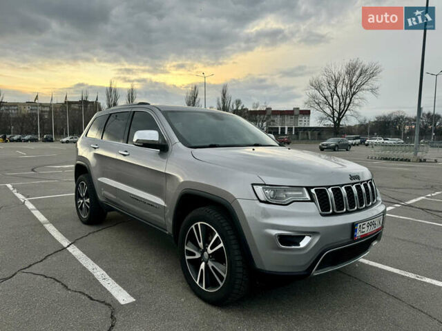Сірий Джип Grand Cherokee, об'ємом двигуна 3.6 л та пробігом 146 тис. км за 25000 $, фото 1 на Automoto.ua