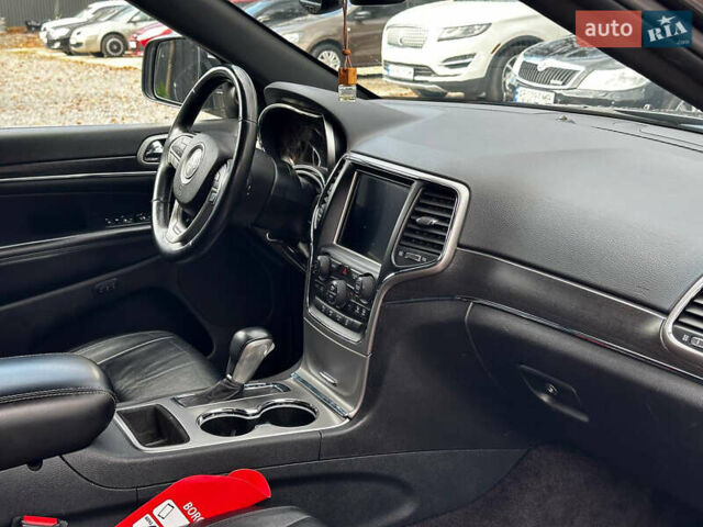 Сірий Джип Grand Cherokee, об'ємом двигуна 2.99 л та пробігом 155 тис. км за 26500 $, фото 16 на Automoto.ua