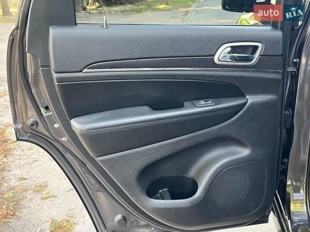 Сірий Джип Grand Cherokee, об'ємом двигуна 3.6 л та пробігом 140 тис. км за 21980 $, фото 27 на Automoto.ua