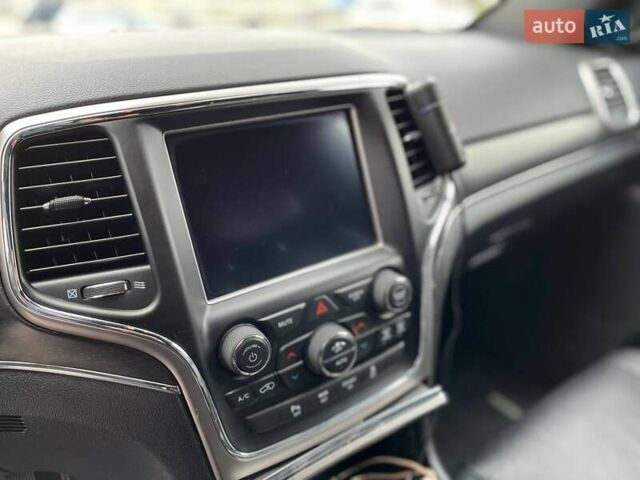 Сірий Джип Grand Cherokee, об'ємом двигуна 2.99 л та пробігом 150 тис. км за 28500 $, фото 25 на Automoto.ua