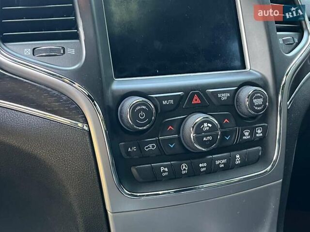 Сірий Джип Grand Cherokee, об'ємом двигуна 3.6 л та пробігом 140 тис. км за 21980 $, фото 36 на Automoto.ua