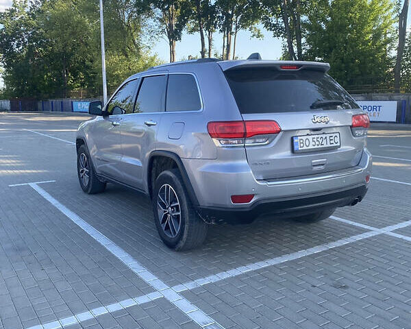 Джип Гранд Чероки 2018 в Тернополе на Automoto.ua Серый Джип Гранд Чероки, объемом двигателя 3.6 л и пробегом 130 тыс. км за 26900 $, фото 14 на Automoto.ua