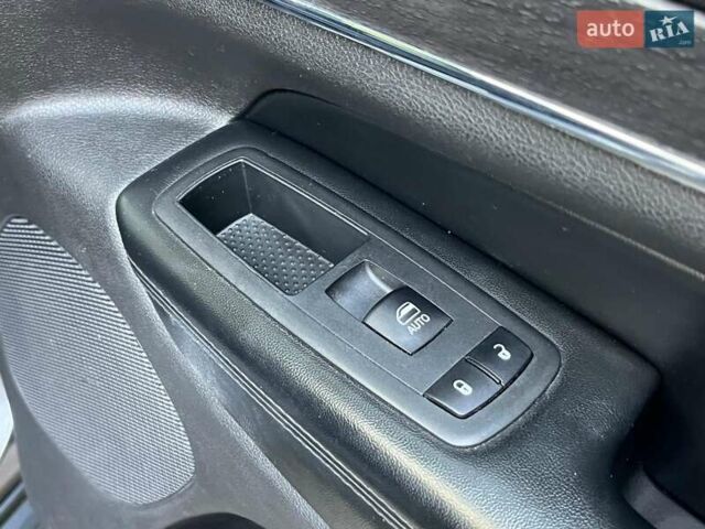 Сірий Джип Grand Cherokee, об'ємом двигуна 3.6 л та пробігом 140 тис. км за 21980 $, фото 18 на Automoto.ua