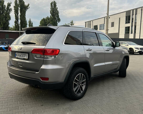 Сірий Джип Grand Cherokee, об'ємом двигуна 3.6 л та пробігом 133 тис. км за 21000 $, фото 4 на Automoto.ua