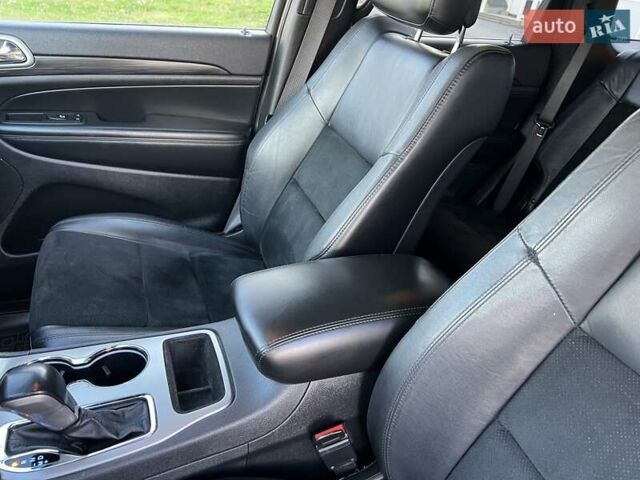 Серый Джип Гранд Чероки, объемом двигателя 3.6 л и пробегом 137 тыс. км за 20300 $, фото 32 на Automoto.ua