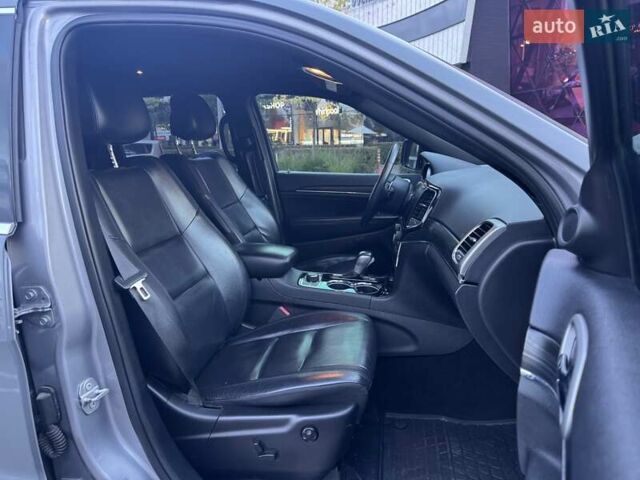 Сірий Джип Grand Cherokee, об'ємом двигуна 3.6 л та пробігом 212 тис. км за 26990 $, фото 11 на Automoto.ua